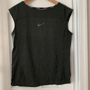 Nike running top